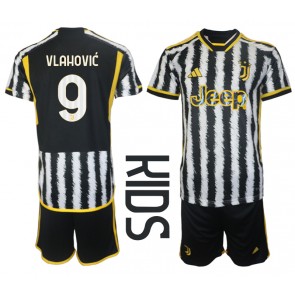 Juventus Dusan Vlahovic #9 babykläder Hemmatröja barn 2023-24 Korta ärmar (+ Korta byxor)